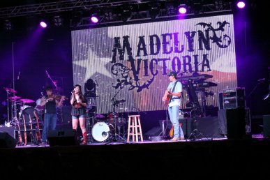 552465_10151217120492542_1461022584_n