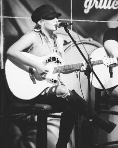 31363270_1580158852111809_2461368735689080832_o